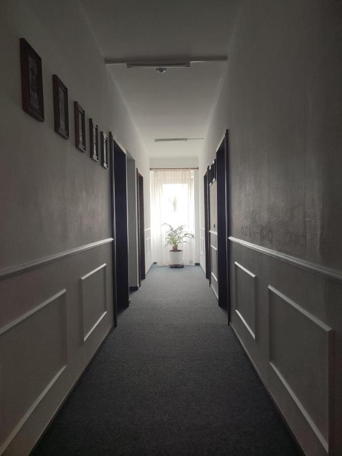 Altes Tor Hotell Filsen Eksteriør bilde