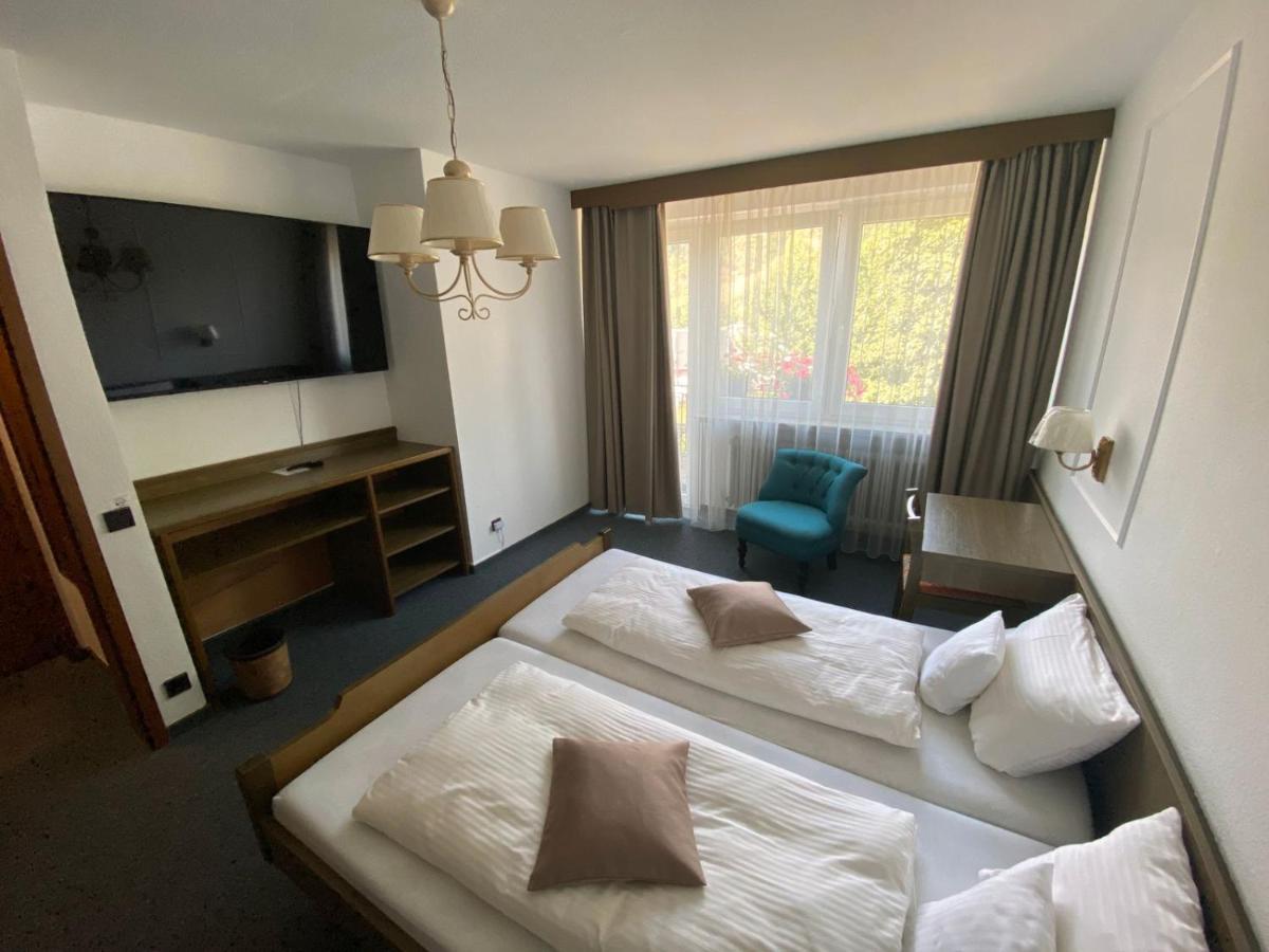 Altes Tor Hotell Filsen Eksteriør bilde