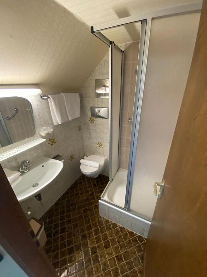 Altes Tor Hotell Filsen Eksteriør bilde